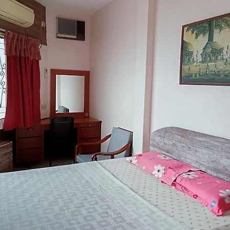New Budget Inn Hotel Chukai Eksteriør bilde