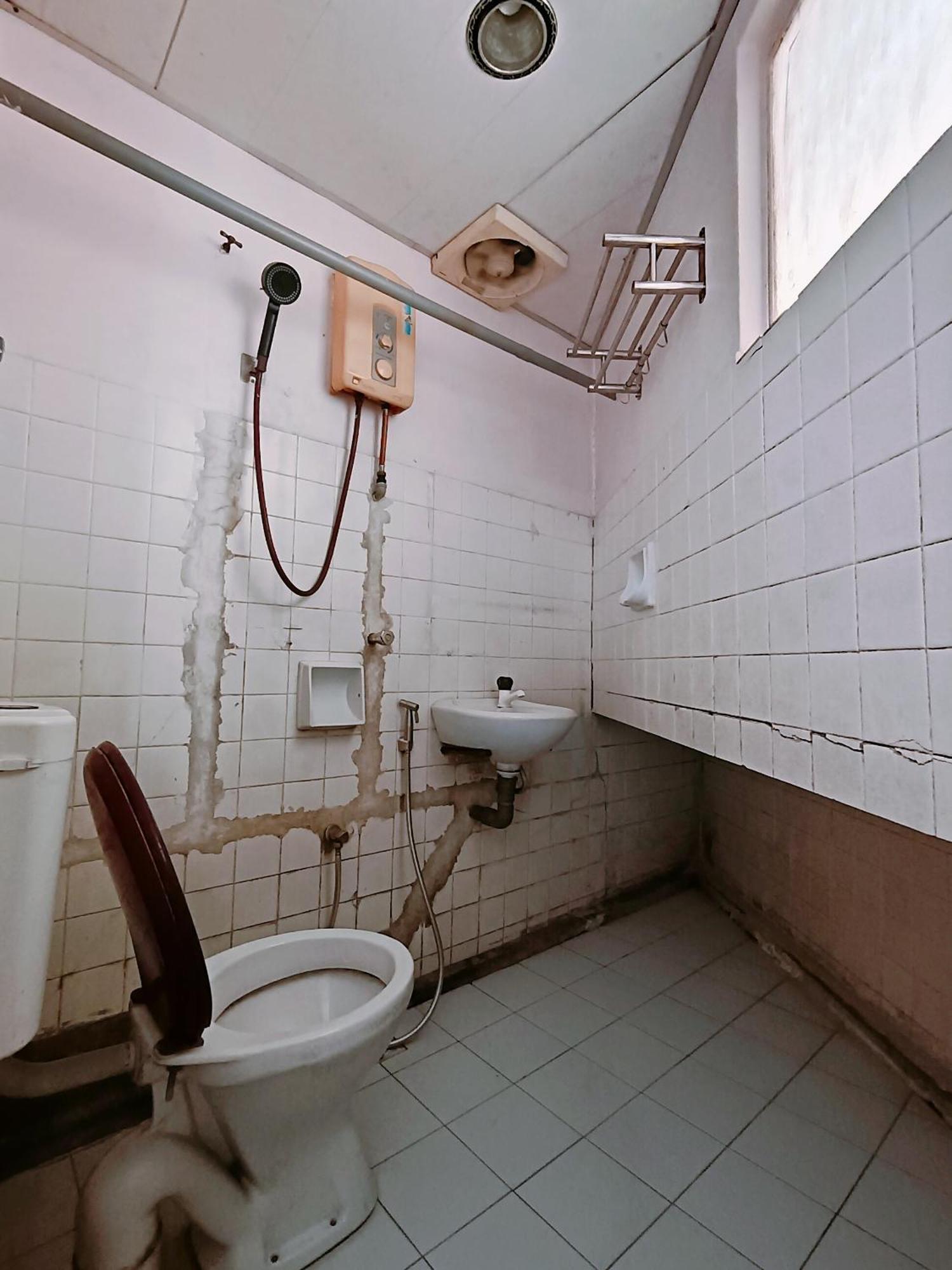 New Budget Inn Hotel Chukai Rom bilde